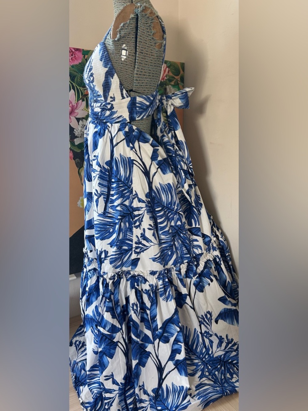 BCBG PALM CABO BLU MAXI DRESS L ADJUSTABLE STRAPS,SMOCKED WAIST,BACK TIE CLOSURE - Picture 4 of 10
